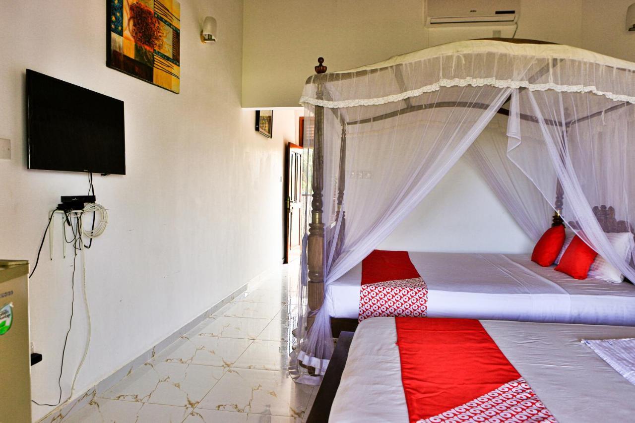 Hotel Esprit Bentota Esterno foto