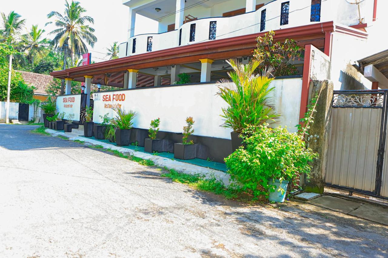 Hotel Esprit Bentota Esterno foto
